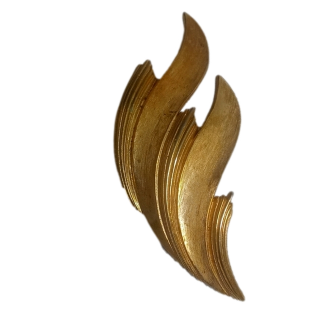 Vintage TRIFARI CROWN‎ GOLD BROOCH PIN